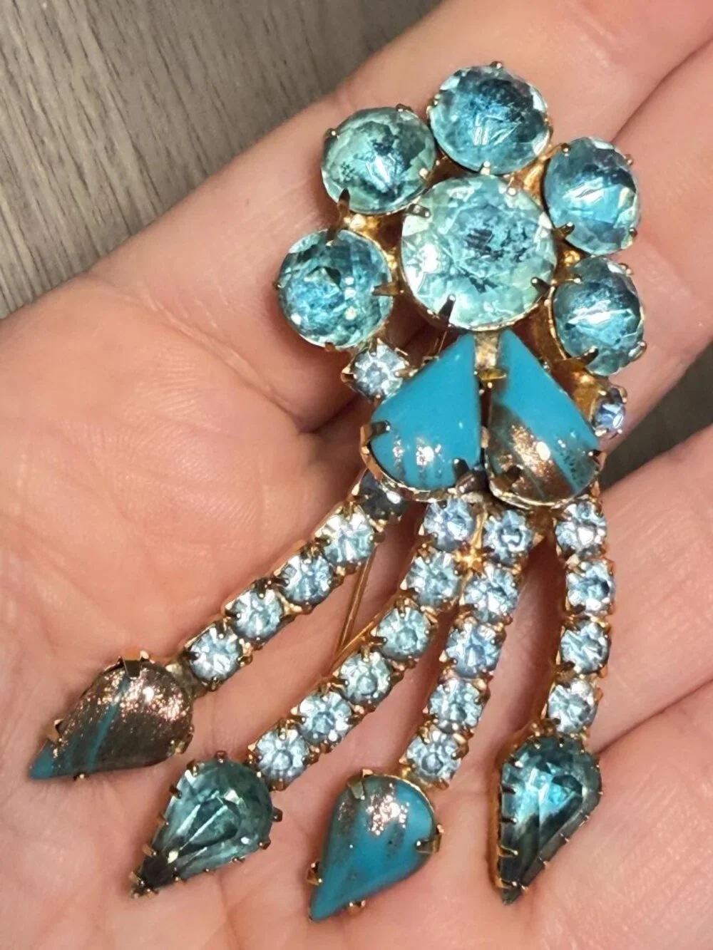 Vintage Aqua Blue Rhinestone Shooting Star Brooch Art Glass Gold Tone 1960s
